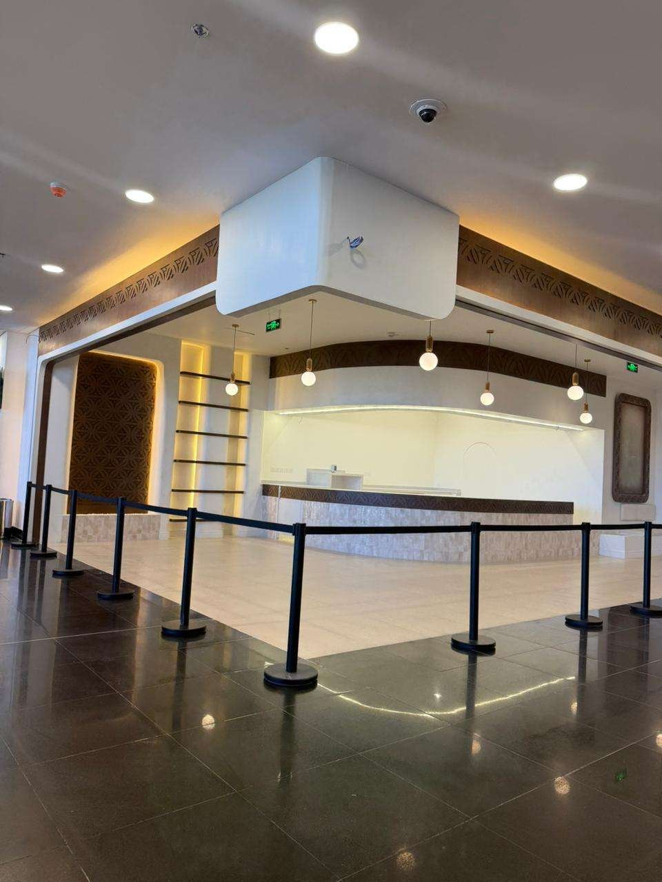 كوفي بلاك اند وايت مطار الطائف الدولي-2